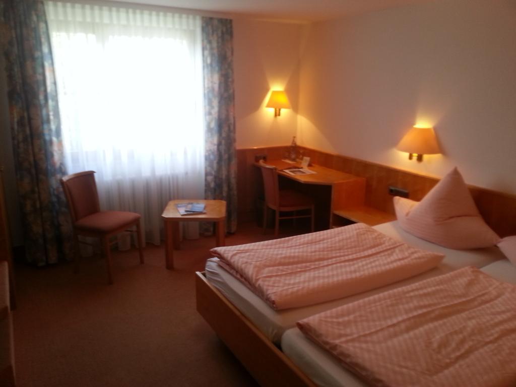Hotel Seewirt Nonnenhorn Quarto foto